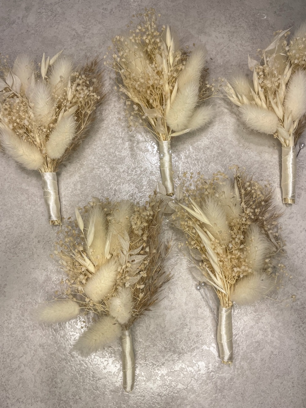 Set of 5 Dried Pampas Boutonnières